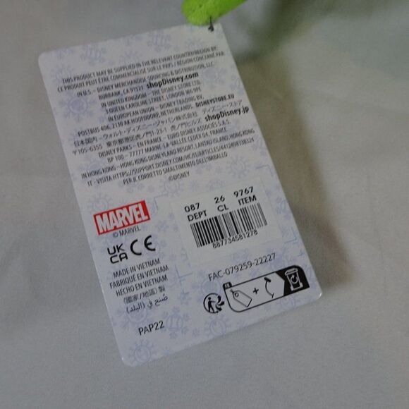 Marvel Holiday Christmas Hulk Plush Doll - Picture 7 of 8